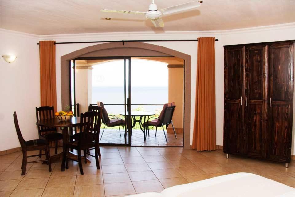 Stephan'S Guest House Port Shepstone Bagian luar foto