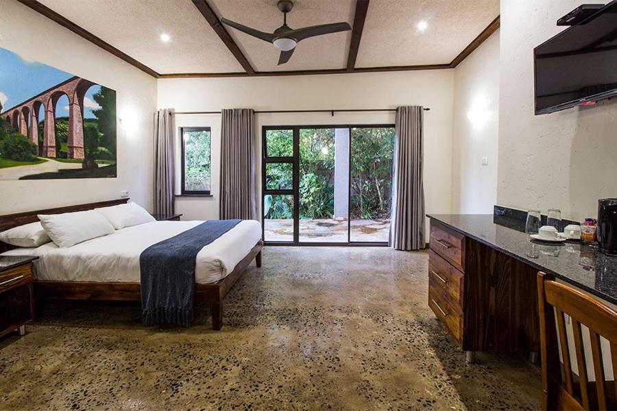 Stephan'S Guest House Port Shepstone Bagian luar foto
