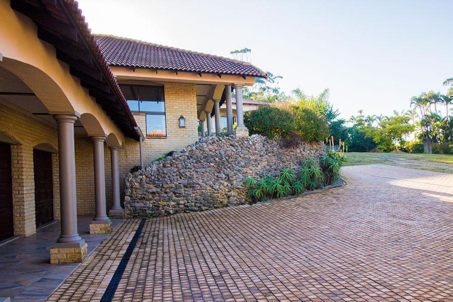 Stephan'S Guest House Port Shepstone Bagian luar foto