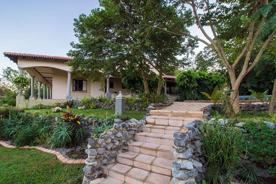 Stephan'S Guest House Port Shepstone Bagian luar foto