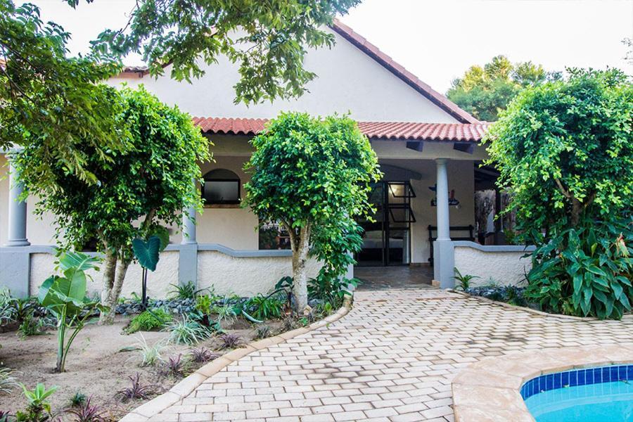 Stephan'S Guest House Port Shepstone Bagian luar foto